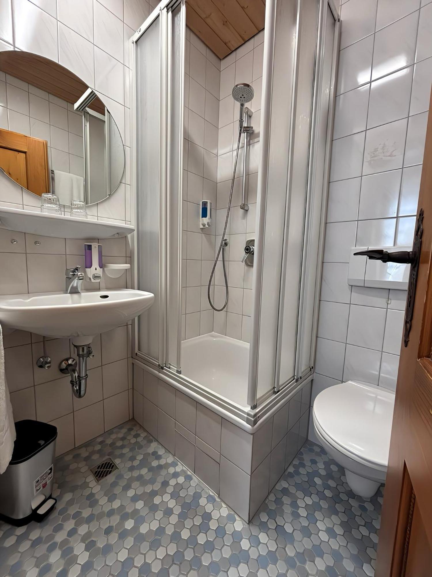 Hotel-Gasthof Adler Lindau  Oda fotoğraf